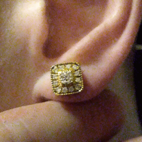 Dimond earing - Picture 3 of 6